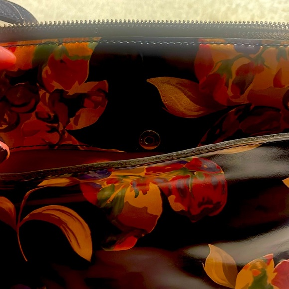 BRAND NEW Patricia Nash crossbody bag with tan cloth dust bag - Picture 4 of 12